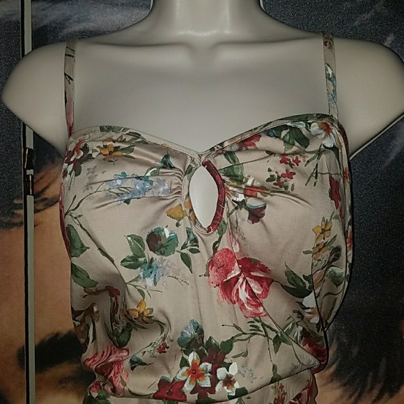 Tatyana Bianca Retro 1950's Pinup Floral Keyhole Romper Bombshell Tan Shorts - Picture 3 of 9